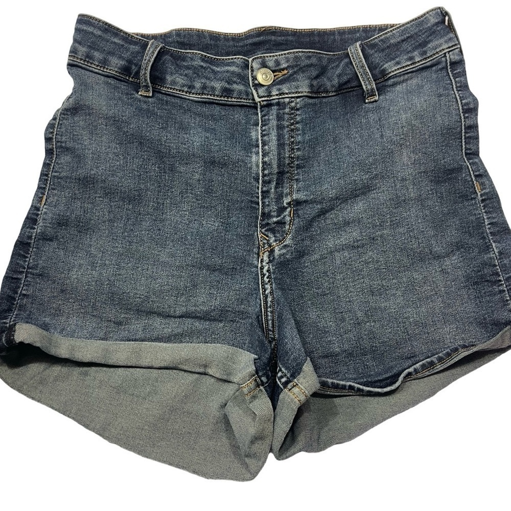 Not used.. DIVIDED by H&M Jean shorts size 12